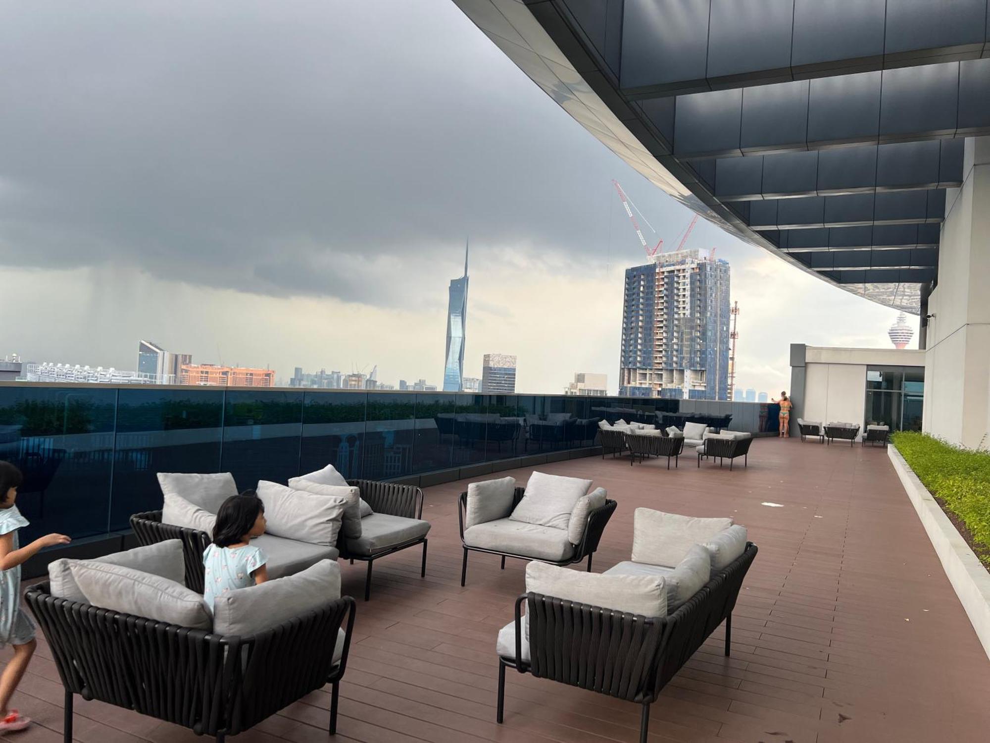 Eaton Residence Klcc Куала Лумпур Екстериор снимка