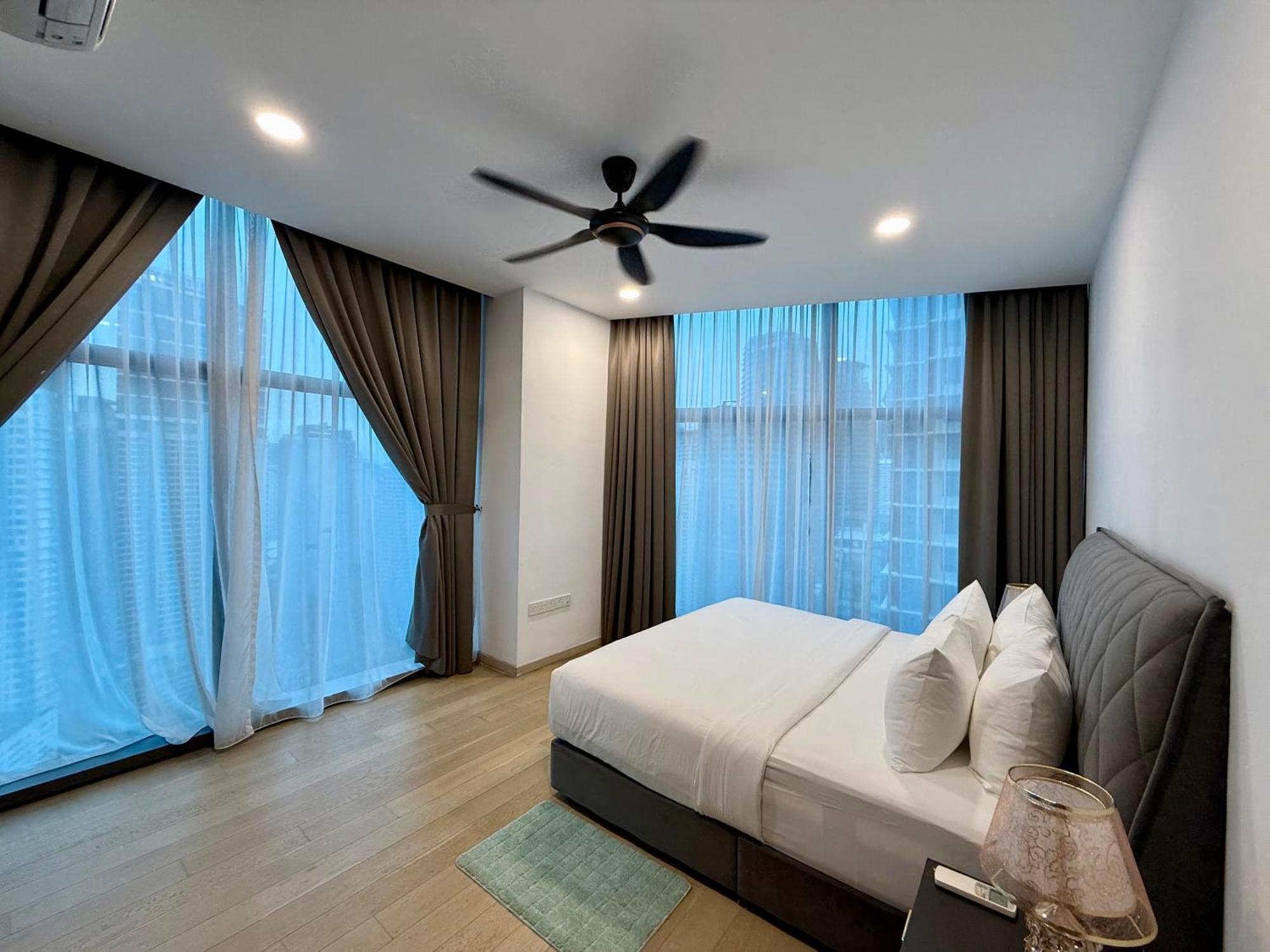 Eaton Residence Klcc Куала Лумпур Екстериор снимка