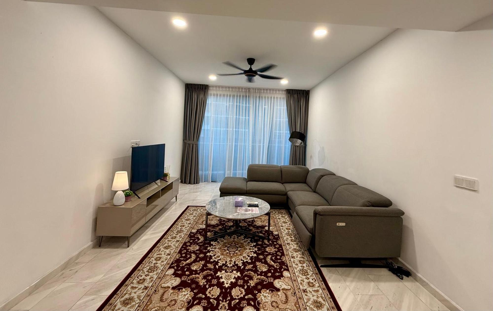 Eaton Residence Klcc Куала Лумпур Екстериор снимка
